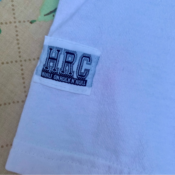 🎸Hard Rock Cafe San Diego CA 🏝️ Guitars in Paradise 🏝️ Vintage Graphic Tee 🎸 - Picture 5 of 12